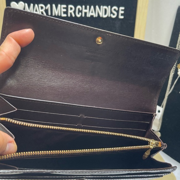 Louis Vuitton Sarah Wallet in Vernis Amarante , pre loved. Wallet only. - Picture 6 of 15